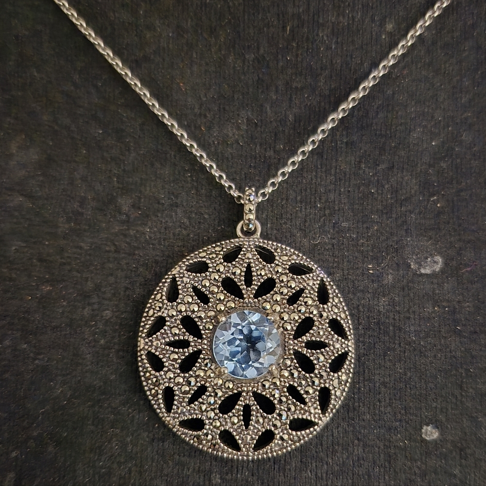 Marked Sterling silver. 925 Maracasite pendant necklace blue topaz solitar